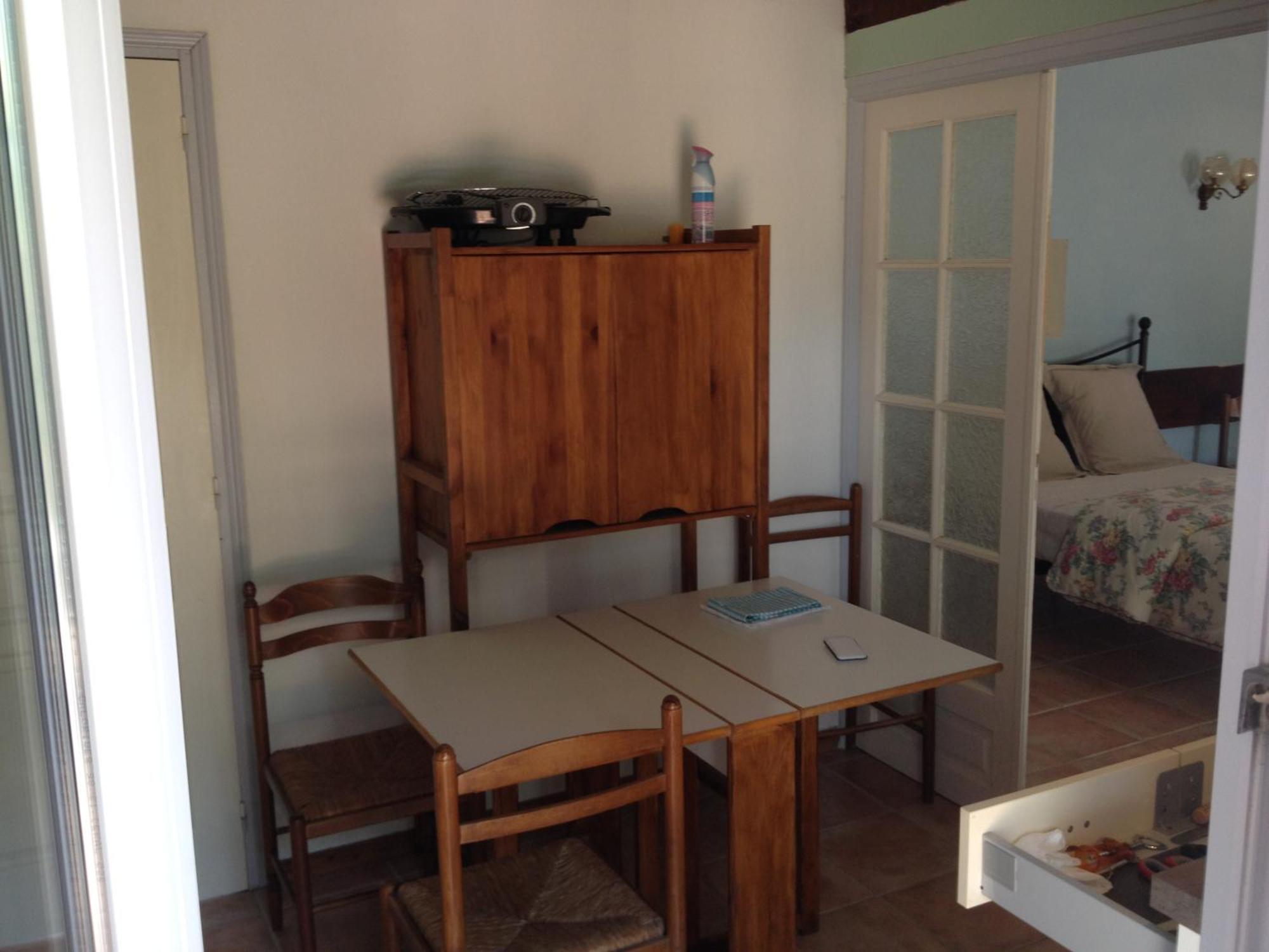 Domaine De La Marseillaise Apartment La Crau Ruang foto
