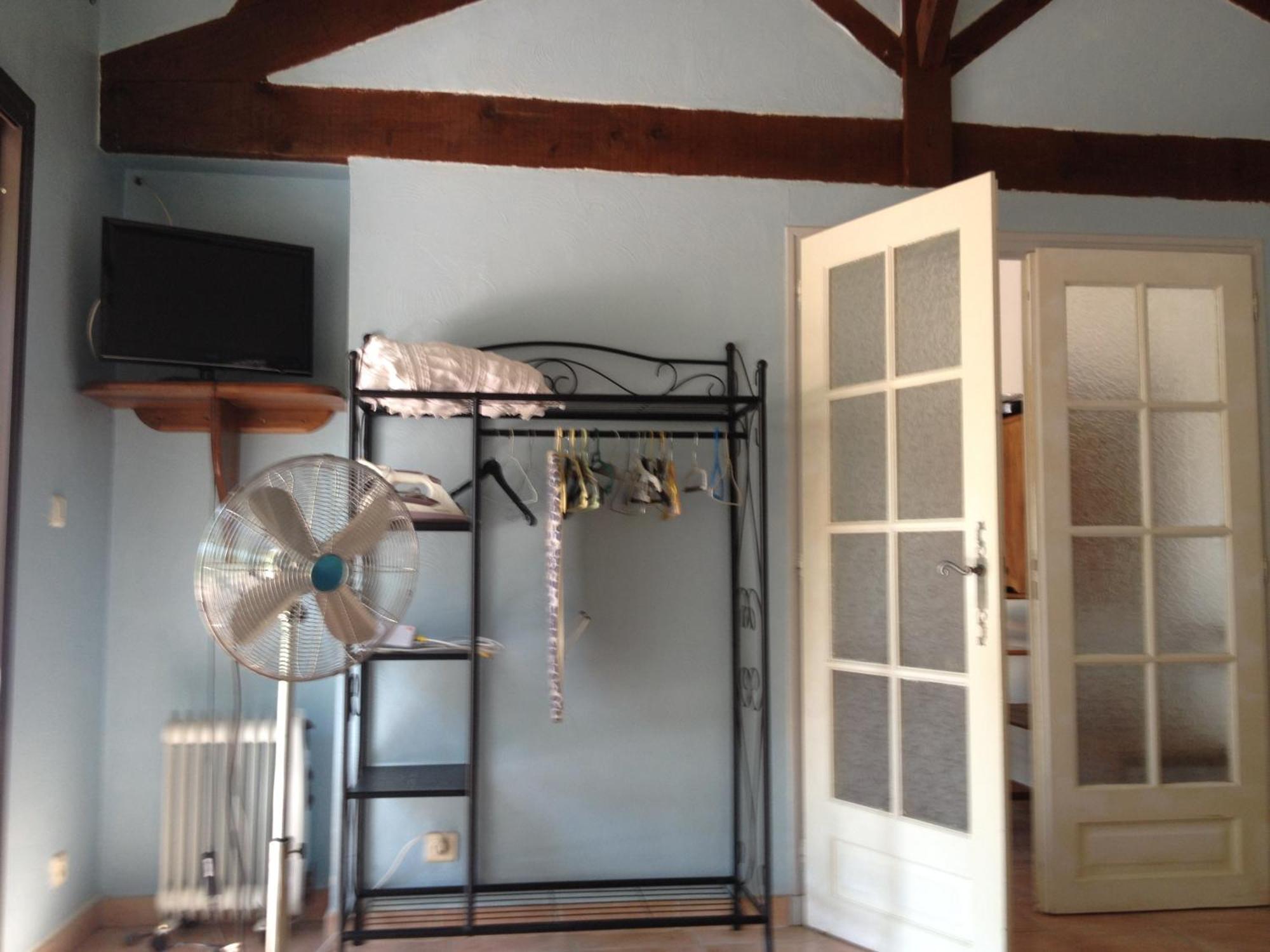 Domaine De La Marseillaise Apartment La Crau Ruang foto