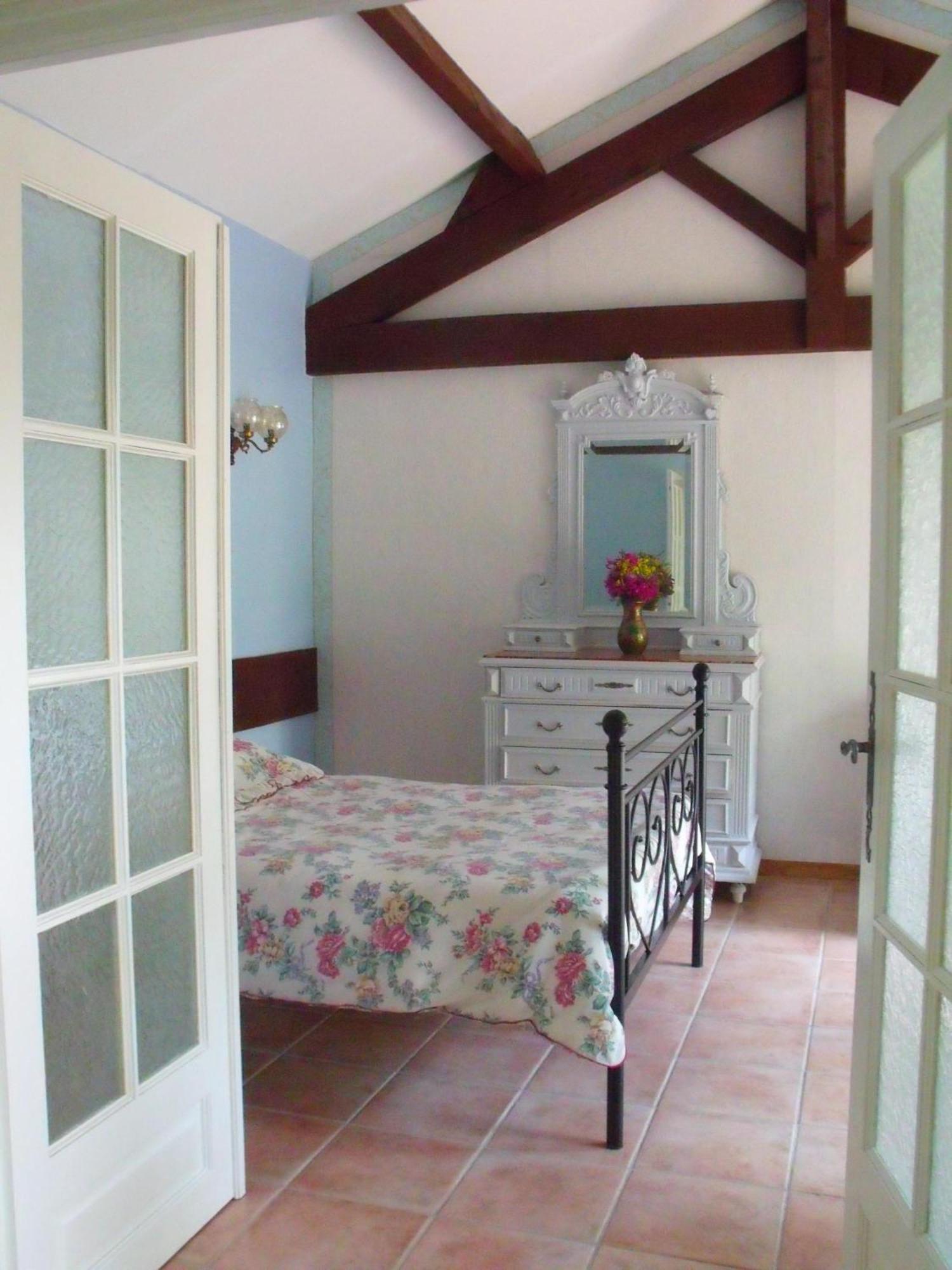 Domaine De La Marseillaise Apartment La Crau Ruang foto