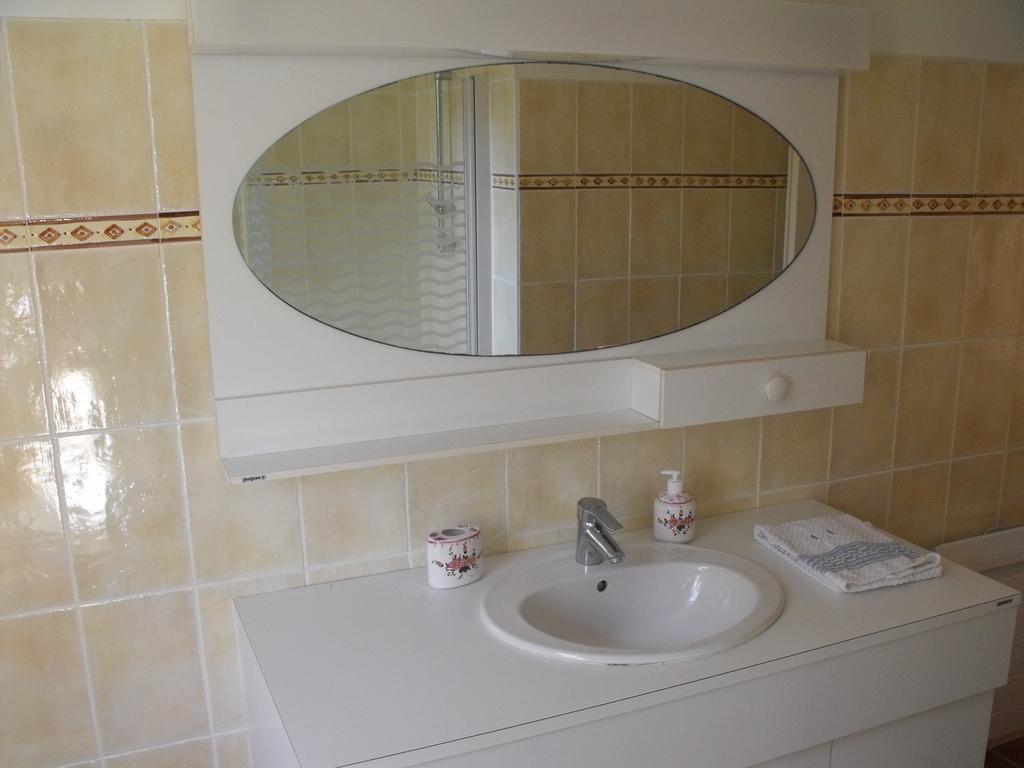 Domaine De La Marseillaise Apartment La Crau Ruang foto